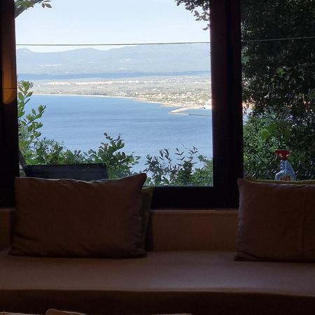 Unique View Apartment Каламата Екстер'єр фото