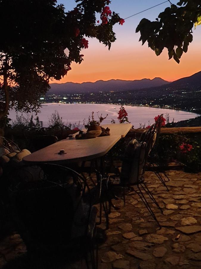 Unique View Apartment Каламата Екстер'єр фото