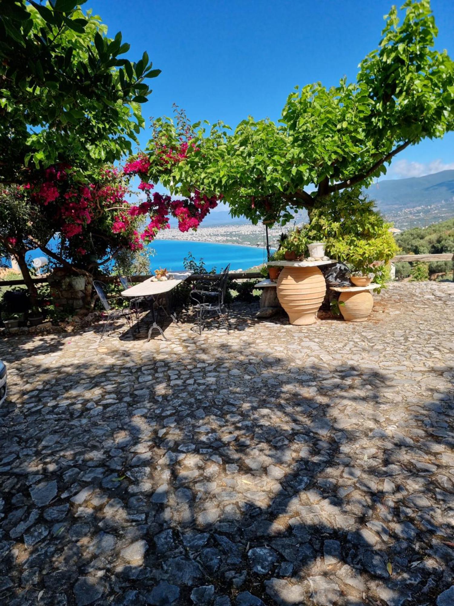 Unique View Apartment Каламата Екстер'єр фото